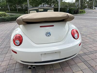 2006 Volkswagen New Beetle Convertible 2.5   - Photo 3 - Pompano Beach, FL 33069