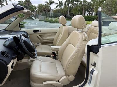 2006 Volkswagen New Beetle Convertible 2.5   - Photo 41 - Pompano Beach, FL 33069