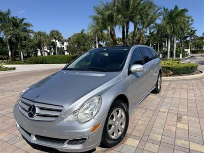 2007 Mercedes-Benz R 350 WOW !! R 350 !!4 MATIC !! AWD CARFAX - Photo 4 - Pompano Beach, FL 33069