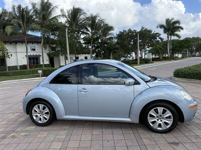 2010 Volkswagen Beetle   - Photo 12 - Pompano Beach, FL 33069