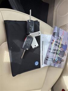 2010 Volkswagen Beetle   - Photo 30 - Pompano Beach, FL 33069