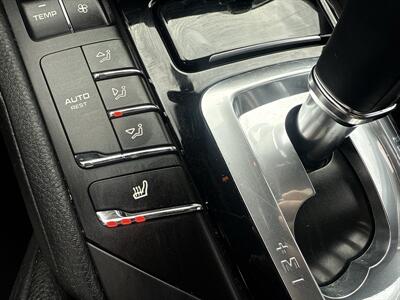 2014 Porsche Cayenne S Hybrid  WOW !! SUPER LOW MILES 79K!!!  HARD TO FIND !!954-902-9298!!! - Photo 21 - Pompano Beach, FL 33069