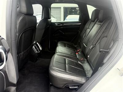 2014 Porsche Cayenne S Hybrid  WOW !! SUPER LOW MILES 79K!!!  HARD TO FIND !!954-902-9298!!! - Photo 34 - Pompano Beach, FL 33069