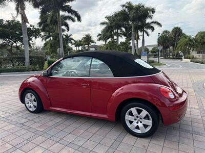 2007 Volkswagen New Beetle Convertible 2.5  CONVERTIBLE - Photo 4 - Pompano Beach, FL 33069