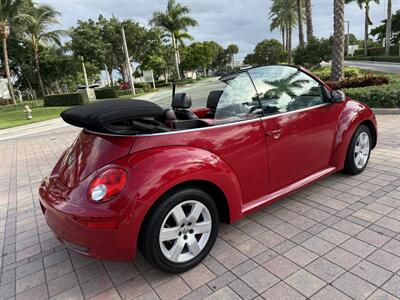 2007 Volkswagen New Beetle Convertible 2.5  CONVERTIBLE - Photo 9 - Pompano Beach, FL 33069