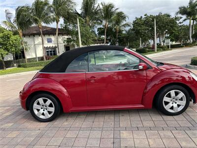 2007 Volkswagen New Beetle Convertible 2.5  CONVERTIBLE - Photo 32 - Pompano Beach, FL 33069