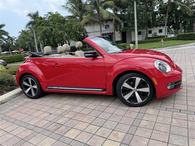 2013 Volkswagen Beetle Convertible Turbo PZEV WOW !!! FENDER EDITION !!! LOW MILES !!! CARFAX !! - Photo 46 - Pompano Beach, FL 33069