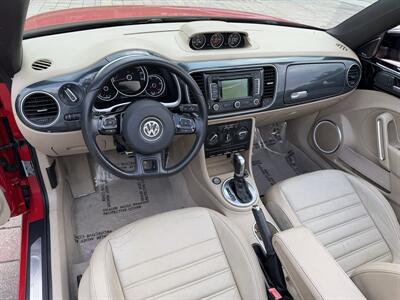 2013 Volkswagen Beetle Convertible Turbo PZEV WOW !!! FENDER EDITION !!! LOW MILES !!! CARFAX !! - Photo 66 - Pompano Beach, FL 33069