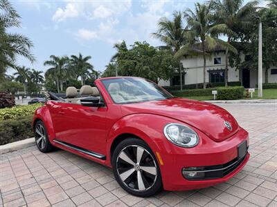 2013 Volkswagen Beetle Convertible Turbo PZEV WOW !!! FENDER EDITION !!! LOW MILES !!! CARFAX !! - Photo 50 - Pompano Beach, FL 33069
