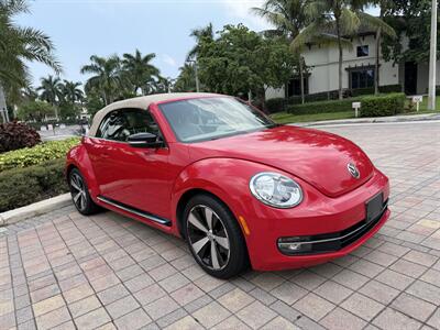2013 Volkswagen Beetle Convertible Turbo PZEV WOW !!! FENDER EDITION !!! LOW MILES !!! CARFAX !! - Photo 5 - Pompano Beach, FL 33069