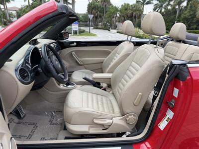 2013 Volkswagen Beetle Convertible Turbo PZEV WOW !!! FENDER EDITION !!! LOW MILES !!! CARFAX !! - Photo 51 - Pompano Beach, FL 33069
