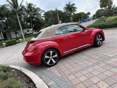 2013 Volkswagen Beetle Convertible Turbo PZEV WOW !!! FENDER EDITION !!! LOW MILES !!! CARFAX !! - Photo 30 - Pompano Beach, FL 33069