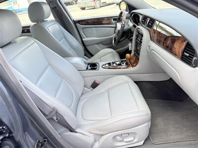 2004 Jaguar XJ8  WOW!! 39K MILES !! HARD TO FIND !! 9549-902-9298 !CARFAX - Photo 12 - Pompano Beach, FL 33069