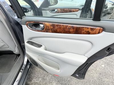 2004 Jaguar XJ8  WOW!! 39K MILES !! HARD TO FIND !! 9549-902-9298 !CARFAX - Photo 48 - Pompano Beach, FL 33069