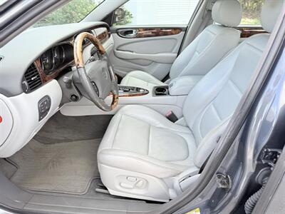 2004 Jaguar XJ8  WOW!! 39K MILES !! HARD TO FIND !! 9549-902-9298 !CARFAX - Photo 11 - Pompano Beach, FL 33069