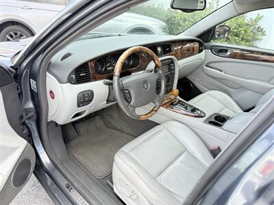 2004 Jaguar XJ8  WOW!! 39K MILES !! HARD TO FIND !! 9549-902-9298 !CARFAX - Photo 21 - Pompano Beach, FL 33069