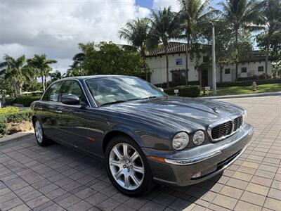 2004 Jaguar XJ8  WOW!! 39K MILES !! HARD TO FIND !! 9549-902-9298 !CARFAX - Photo 1 - Pompano Beach, FL 33069