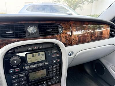 2004 Jaguar XJ8  WOW!! 39K MILES !! HARD TO FIND !! 9549-902-9298 !CARFAX - Photo 56 - Pompano Beach, FL 33069