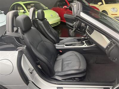 2006 BMW Z4 3.0si  CONVERTIBLE !!WOW !! ONLY 83K MILES !!! 1 OWNER CAR !! HTD SEATS !!! GREAT COLOR COMBO !!! - Photo 37 - Pompano Beach, FL 33069