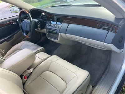 2005 Cadillac DeVille   - Photo 18 - Pompano Beach, FL 33069