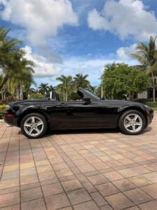 2008 Mazda MX-5 Miata SV WOW !!! CONVERTIBLE !!SUPER LOW MILES 66K!!! AUTOMATIC !! BLACK ON BLACK !! CARFAX !! 954-902-9298 MATT. - Photo 20 - Pompano Beach, FL 33069