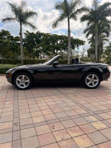 2008 Mazda MX-5 Miata SV WOW !!! CONVERTIBLE !!SUPER LOW MILES 66K!!! AUTOMATIC !! BLACK ON BLACK !! CARFAX !! 954-902-9298 MATT. - Photo 21 - Pompano Beach, FL 33069