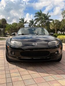 2008 Mazda MX-5 Miata SV WOW !!! CONVERTIBLE !!SUPER LOW MILES 66K!!! AUTOMATIC !! BLACK ON BLACK !! CARFAX !! 954-902-9298 MATT. - Photo 16 - Pompano Beach, FL 33069