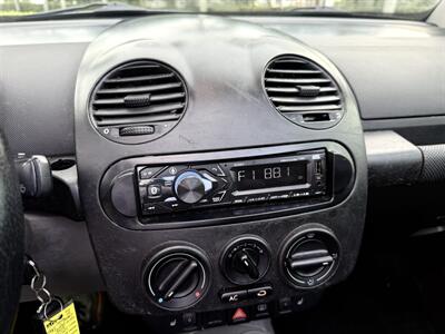 2004 Volkswagen New Beetle Convertible GLS  wow !!! NEW CONVERTIBLE TOP!! LOW MILES !!954-902-9892 ! CARFAX - Photo 27 - Pompano Beach, FL 33069