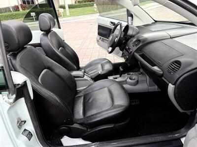 2004 Volkswagen New Beetle Convertible GLS  wow !!! NEW CONVERTIBLE TOP!! LOW MILES !!954-902-9892 ! CARFAX - Photo 31 - Pompano Beach, FL 33069