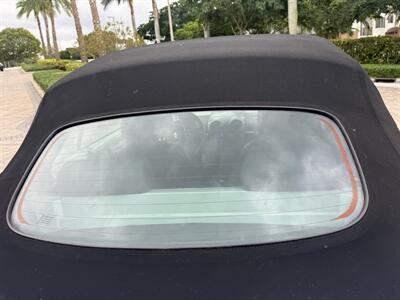2004 Volkswagen New Beetle Convertible GLS  wow !!! NEW CONVERTIBLE TOP!! LOW MILES !!954-902-9892 ! CARFAX - Photo 12 - Pompano Beach, FL 33069