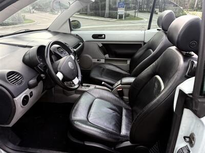 2004 Volkswagen New Beetle Convertible GLS  wow !!! NEW CONVERTIBLE TOP!! LOW MILES !!954-902-9892 ! CARFAX - Photo 61 - Pompano Beach, FL 33069