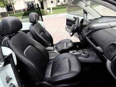 2004 Volkswagen New Beetle Convertible GLS  wow !!! NEW CONVERTIBLE TOP!! LOW MILES !!954-902-9892 ! CARFAX - Photo 49 - Pompano Beach, FL 33069