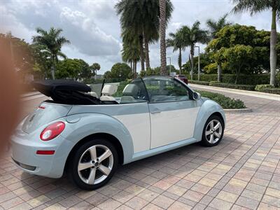 2010 Volkswagen New Beetle Convertible SE  CONVERTIBLE - Photo 48 - Pompano Beach, FL 33069