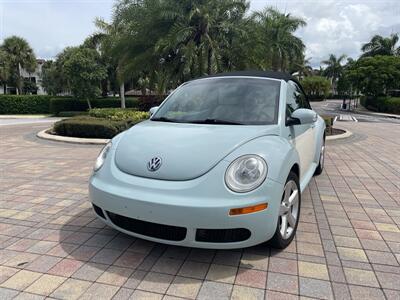 2010 Volkswagen New Beetle Convertible SE  CONVERTIBLE - Photo 22 - Pompano Beach, FL 33069