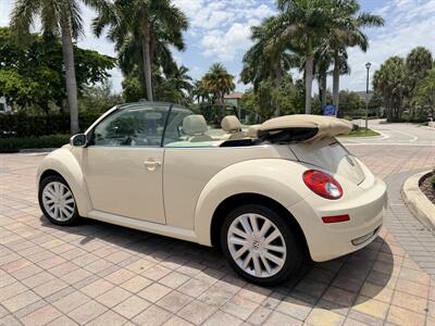 2008 Volkswagen New Beetle Convertible SE WOW WOW !!! 1 OWNER CAR !! ONLY 65K MILES !! HOT COLOR !! CALL NOW TO BUY IT NOW !!954-902-9298 !! - Photo 50 - Pompano Beach, FL 33069