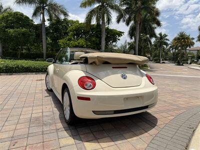 2008 Volkswagen New Beetle Convertible SE WOW WOW !!! 1 OWNER CAR !! ONLY 65K MILES !! HOT COLOR !! CALL NOW TO BUY IT NOW !!954-902-9298 !! - Photo 48 - Pompano Beach, FL 33069