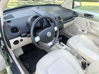 2008 Volkswagen Beetle SE  WOW!! 32K MILES ORIGINAL !!! 954-902-9298 CLEAN CARFAX !! - Photo 61 - Pompano Beach, FL 33069