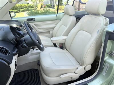 2008 Volkswagen Beetle SE  WOW!! 32K MILES ORIGINAL !!! 954-902-9298 CLEAN CARFAX !! - Photo 63 - Pompano Beach, FL 33069