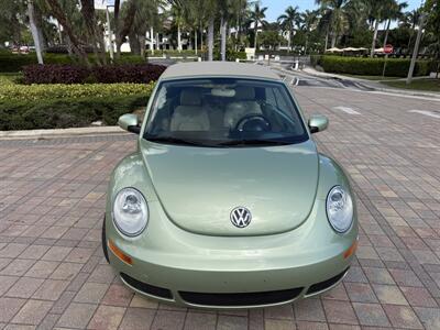 2008 Volkswagen Beetle SE  WOW!! 32K MILES ORIGINAL !!! 954-902-9298 CLEAN CARFAX !! - Photo 4 - Pompano Beach, FL 33069