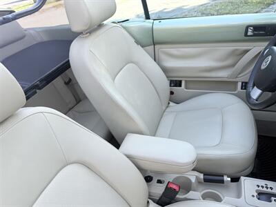 2008 Volkswagen Beetle SE  WOW!! 32K MILES ORIGINAL !!! 954-902-9298 CLEAN CARFAX !! - Photo 56 - Pompano Beach, FL 33069