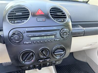 2008 Volkswagen Beetle SE  WOW!! 32K MILES ORIGINAL !!! 954-902-9298 CLEAN CARFAX !! - Photo 64 - Pompano Beach, FL 33069