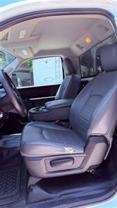 2015 RAM 3500 Tradesman  Wow!!! Gasoline rare to find !!! Fifty wheel !!! Dully !!!954-902-9298 - Photo 11 - Pompano Beach, FL 33069