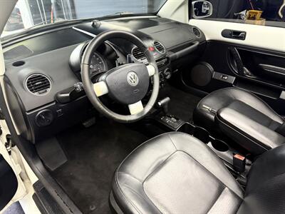 2009 Volkswagen New Beetle Convertible Base PZEV WOW!! SUPER LLOW MILES 93K !! BRAND NEW TOP !!! BLUETOOTH !!! CARFAX !! CLEAN TITLE !!954-902-9298 MATT - Photo 19 - Pompano Beach, FL 33069