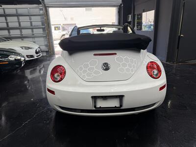 2009 Volkswagen New Beetle Convertible Base PZEV WOW!! SUPER LLOW MILES 93K !! BRAND NEW TOP !!! BLUETOOTH !!! CARFAX !! CLEAN TITLE !!954-902-9298 MATT - Photo 47 - Pompano Beach, FL 33069
