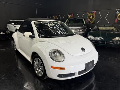 2009 Volkswagen New Beetle Convertible Base PZEV WOW!! SUPER LLOW MILES 93K !! BRAND NEW TOP !!! BLUETOOTH !!! CARFAX !! CLEAN TITLE !!954-902-9298 MATT - Photo 17 - Pompano Beach, FL 33069