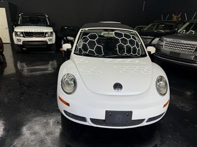 2009 Volkswagen New Beetle Convertible Base PZEV WOW!! SUPER LLOW MILES 93K !! BRAND NEW TOP !!! BLUETOOTH !!! CARFAX !! CLEAN TITLE !!954-902-9298 MATT - Photo 2 - Pompano Beach, FL 33069