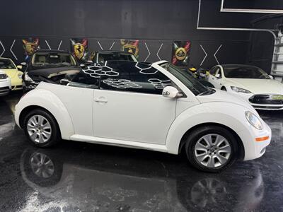 2009 Volkswagen New Beetle Convertible Base PZEV WOW!! SUPER LLOW MILES 93K !! BRAND NEW TOP !!! BLUETOOTH !!! CARFAX !! CLEAN TITLE !!954-902-9298 MATT - Photo 12 - Pompano Beach, FL 33069