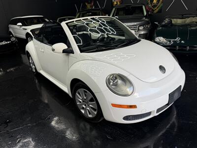 2009 Volkswagen New Beetle Convertible Base PZEV WOW!! SUPER LLOW MILES 93K !! BRAND NEW TOP !!! BLUETOOTH !!! CARFAX !! CLEAN TITLE !!954-902-9298 MATT - Photo 44 - Pompano Beach, FL 33069