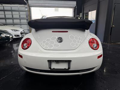 2009 Volkswagen New Beetle Convertible Base PZEV WOW!! SUPER LLOW MILES 93K !! BRAND NEW TOP !!! BLUETOOTH !!! CARFAX !! CLEAN TITLE !!954-902-9298 MATT - Photo 35 - Pompano Beach, FL 33069