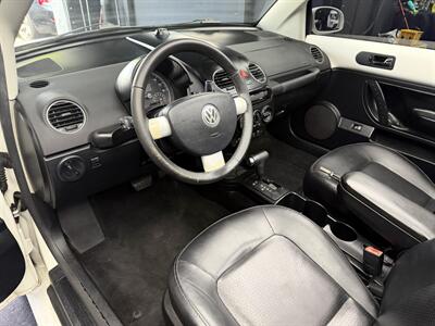2009 Volkswagen New Beetle Convertible Base PZEV WOW!! SUPER LLOW MILES 93K !! BRAND NEW TOP !!! BLUETOOTH !!! CARFAX !! CLEAN TITLE !!954-902-9298 MATT - Photo 55 - Pompano Beach, FL 33069